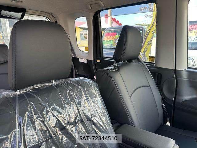 Daihatsu TANTO CUSTOM 2017-05 8338181-8