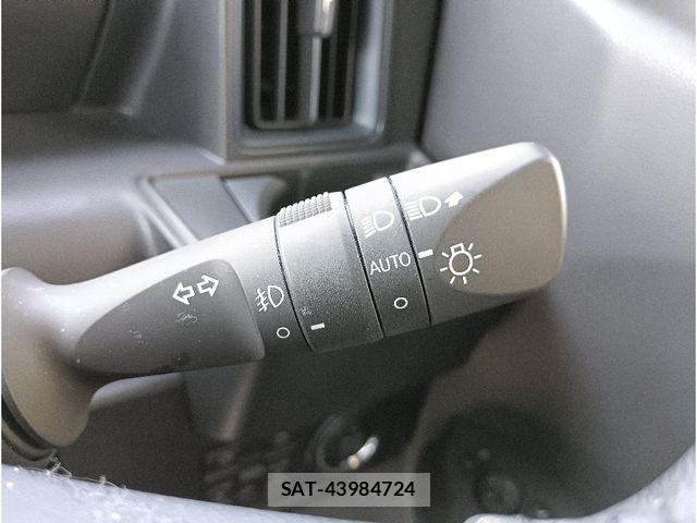Daihatsu TANTO CUSTOM 2023-10 8355745-18