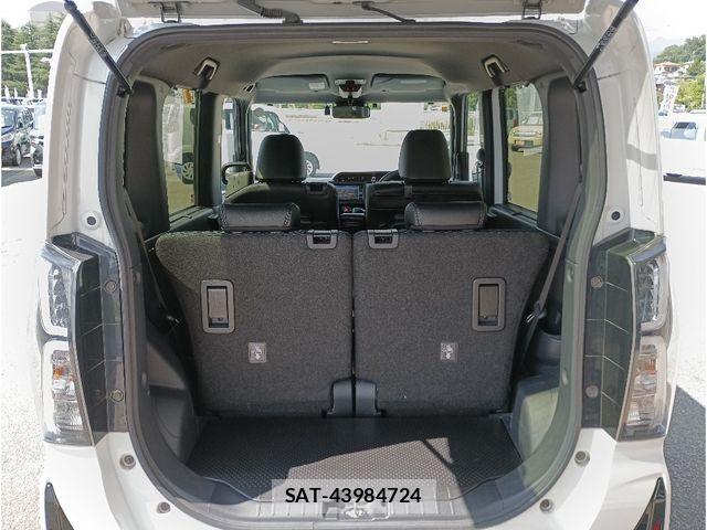 Daihatsu TANTO CUSTOM 2023-10 8355745-5