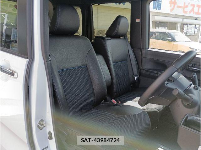 Daihatsu TANTO CUSTOM 2023-10 8355745-6
