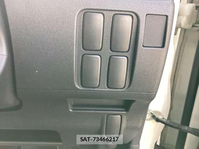 Daihatsu TANTO CUSTOM 2011-08 8369384-3