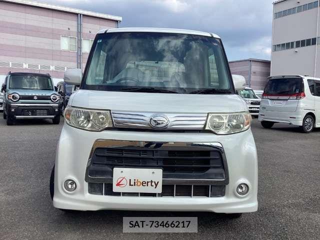 Daihatsu TANTO CUSTOM 2011-08 8369384-7