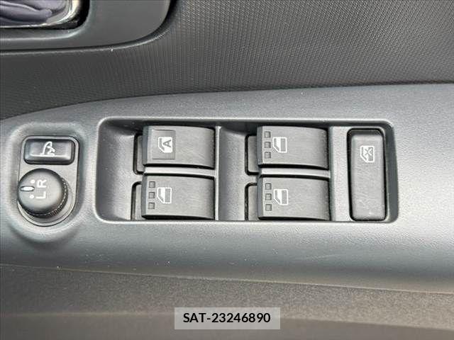 Daihatsu TANTO CUSTOM 2011-08 8369379-24