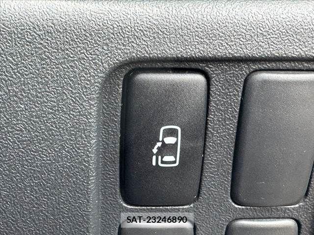 Daihatsu TANTO CUSTOM 2011-08 8369379-4