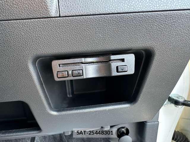Daihatsu TANTO CUSTOM 2019-01 8369377-5