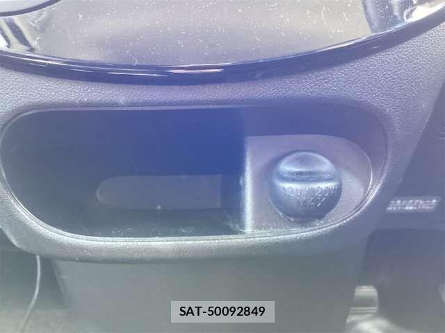 Daihatsu TANTO CUSTOM 2017-07 8369324-7