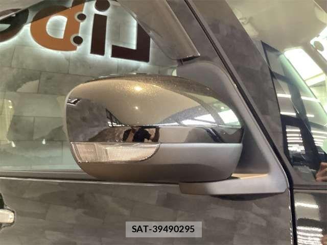 Daihatsu TANTO CUSTOM 2023-04 8369302-13