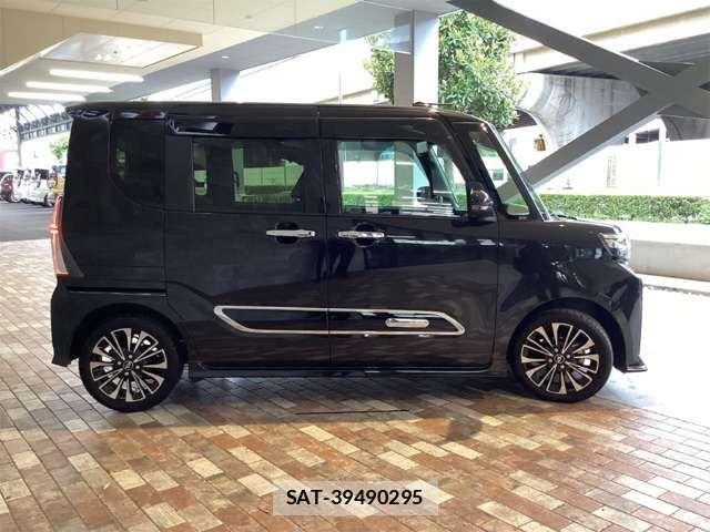 Daihatsu TANTO CUSTOM 2023-04 8369302-6