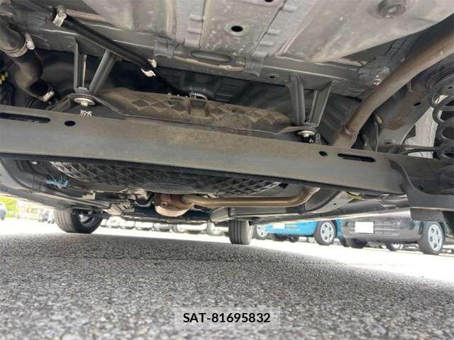 Daihatsu TANTO CUSTOM 2023-09 8369294-17