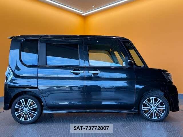Daihatsu TANTO CUSTOM 2017-05 8369326-12
