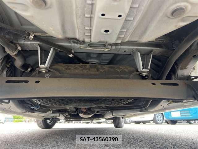 Daihatsu TANTO CUSTOM 2023-09 8369290-17