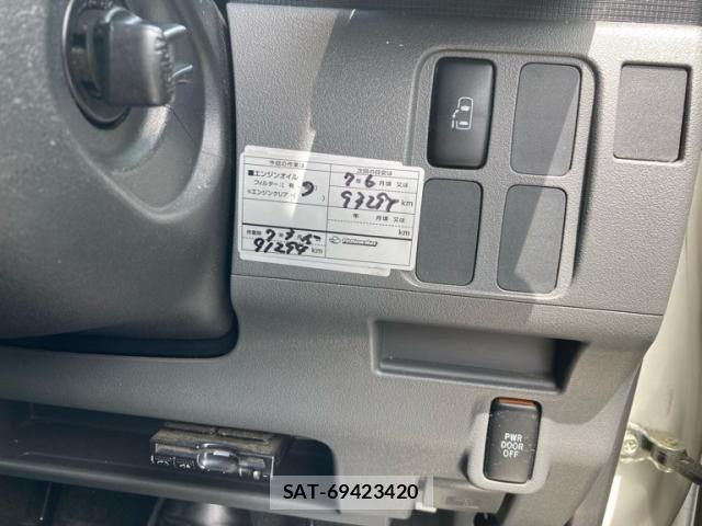 Daihatsu TANTO CUSTOM 2010-03 8369388-9