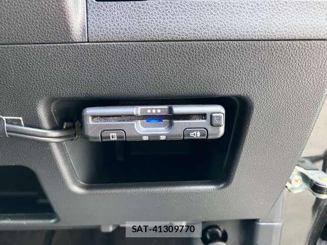 Daihatsu TANTO CUSTOM 2019-02 8369321-4