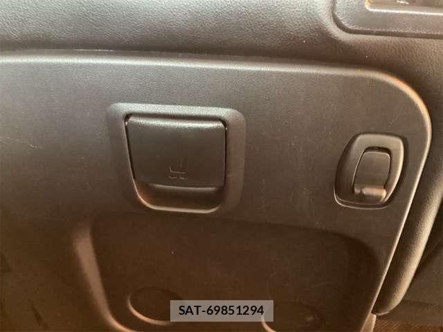 Daihatsu TANTO CUSTOM 2017-03 8369352-16