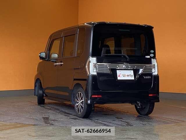 Daihatsu TANTO CUSTOM 2017-01 8369330-9