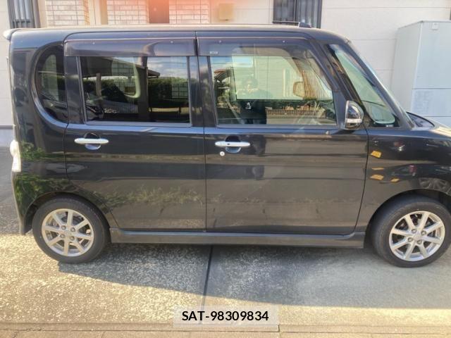 Daihatsu TANTO CUSTOM 2013-08 8369390-5