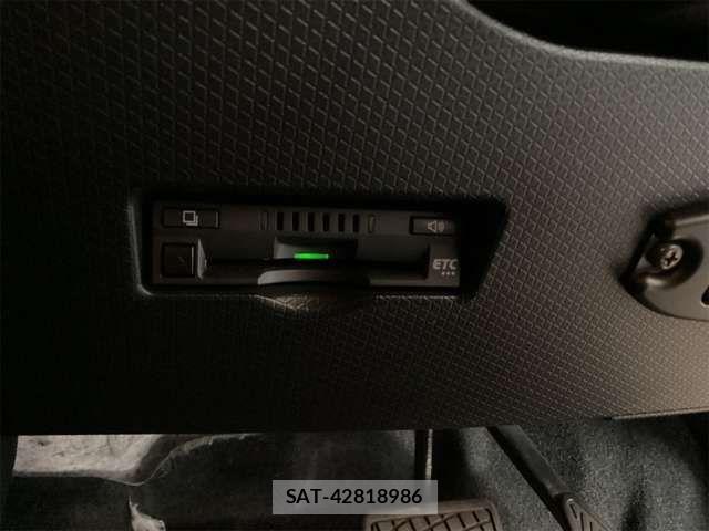 Daihatsu TANTO CUSTOM 2023-09 8369287-6