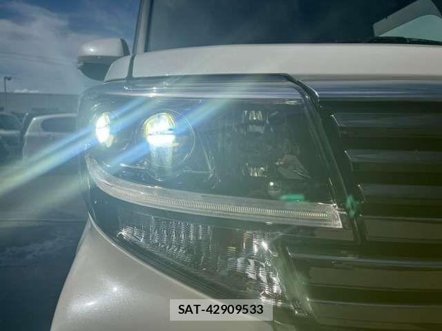 Daihatsu TANTO CUSTOM 2018-03 8369332-17