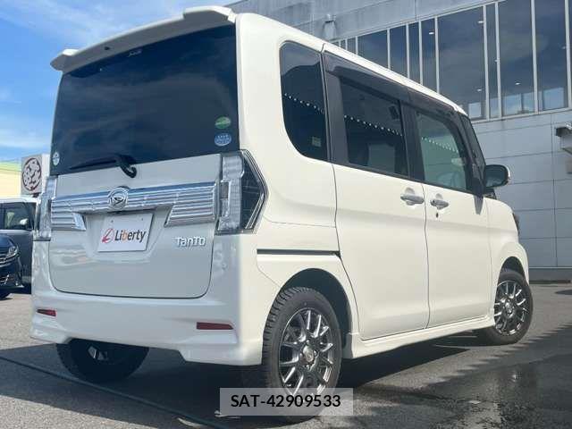 Daihatsu TANTO CUSTOM 2018-03 8369332-5