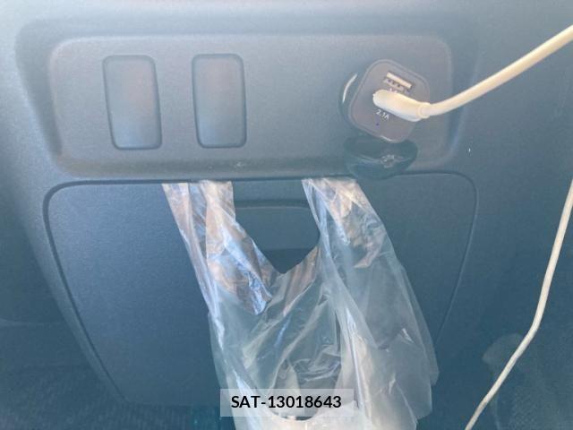Daihatsu TANTO CUSTOM 2010-10 8372282-22