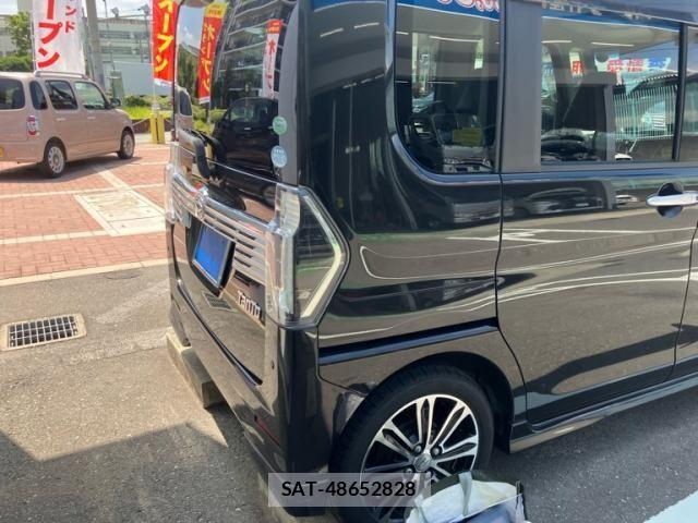 Daihatsu TANTO CUSTOM 2016-02 8372280-3