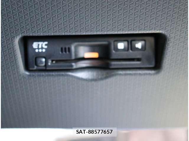 Daihatsu TANTO CUSTOM 2022-03 8415396-10