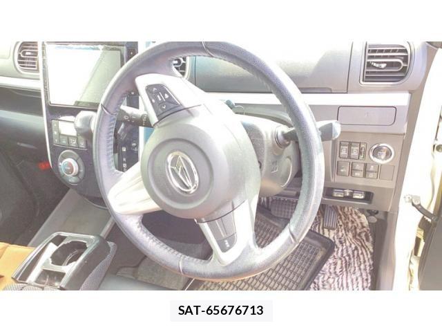 Daihatsu TANTO CUSTOM 2017-10 8415412-14