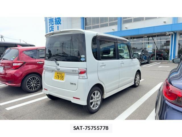 Daihatsu TANTO CUSTOM 2011-05 8438984-1
