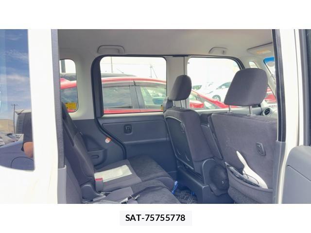 Daihatsu TANTO CUSTOM 2011-05 8438984-4