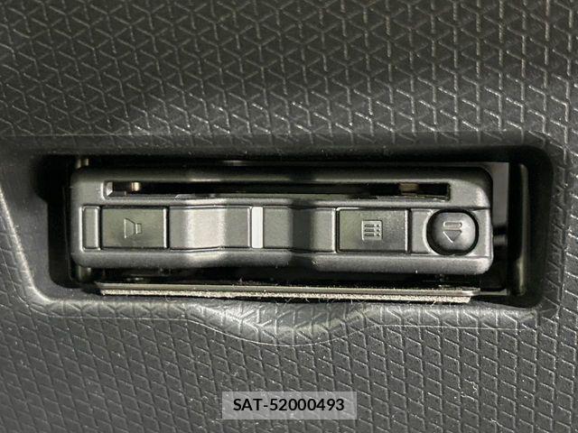 Daihatsu TANTO CUSTOM 2023-07 8438978-6
