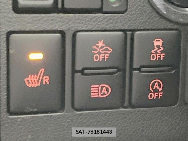 Daihatsu TANTO CUSTOM 2017-05 8458616-5