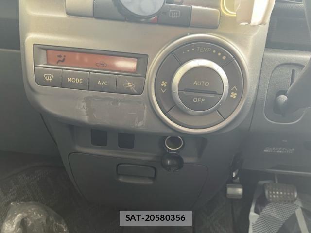 Daihatsu TANTO CUSTOM 2008-09 8458624-18
