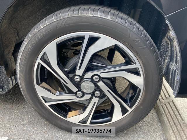 Daihatsu TANTO CUSTOM 2019-02 8527735-6