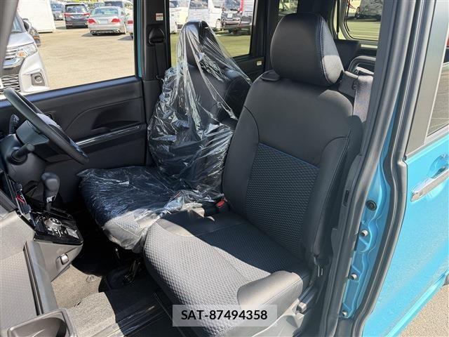 Daihatsu TANTO CUSTOM 2022-11 8527728-29