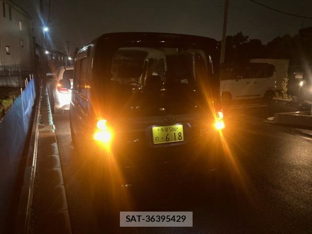 Daihatsu TANTO CUSTOM 2011-11 8563797-1