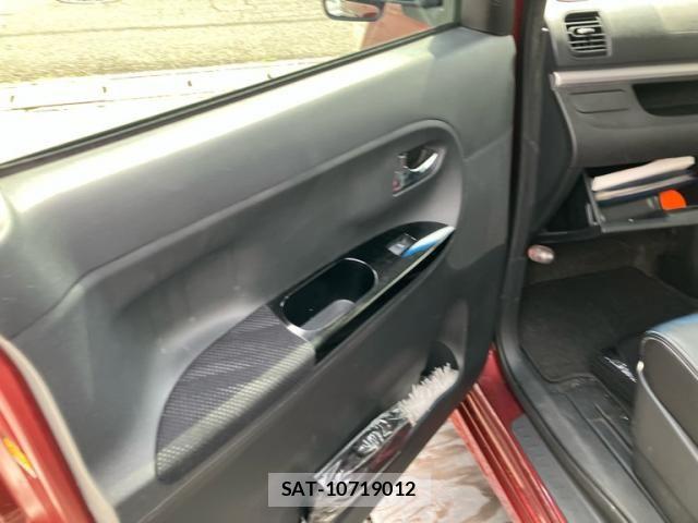 Daihatsu TANTO CUSTOM 2014-11 8563792-24