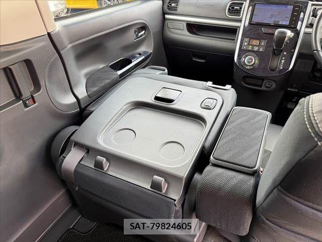 Daihatsu TANTO CUSTOM 2017-09 8563784-28