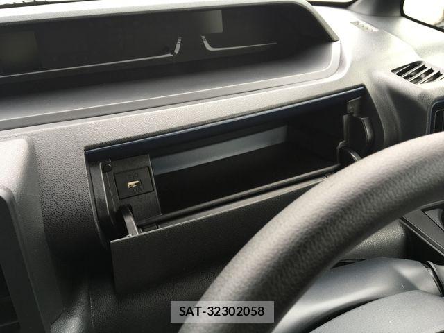 Daihatsu TANTO CUSTOM 2025-09 8563760-13