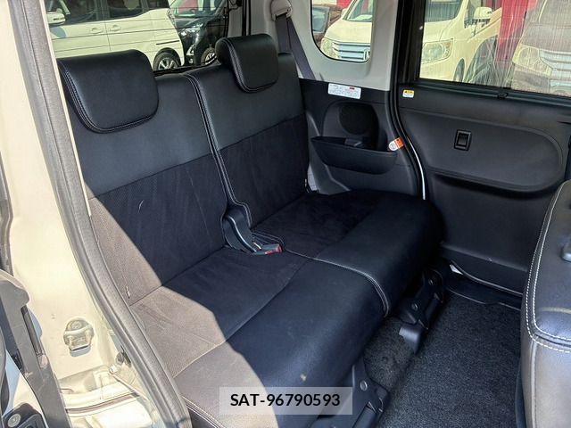 Daihatsu TANTO CUSTOM 2018-12 8563786-12