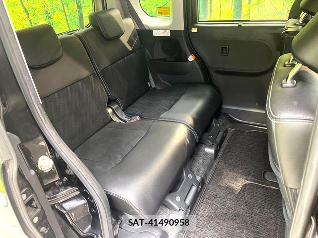 Daihatsu TANTO CUSTOM 2017-11 8661950-8