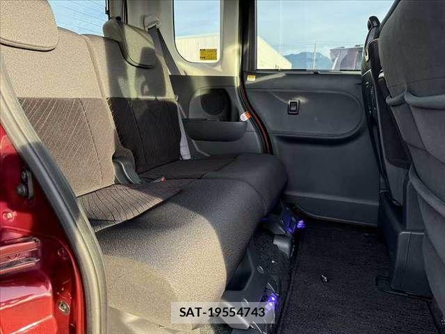 Daihatsu TANTO CUSTOM 2014-06 8661954-17