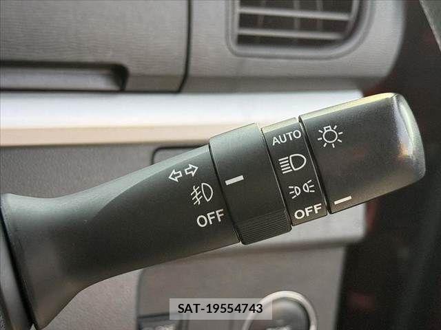 Daihatsu TANTO CUSTOM 2014-06 8661954-23