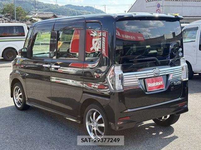 Daihatsu TANTO CUSTOM 2018-04 8661947-9