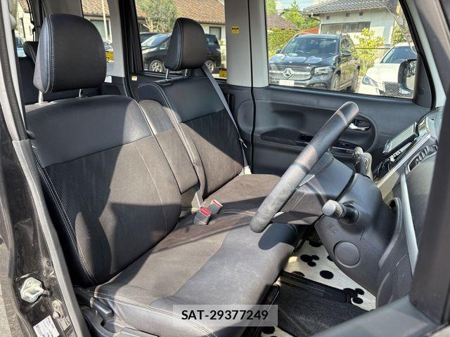 Daihatsu TANTO CUSTOM 2018-04 8661947-16