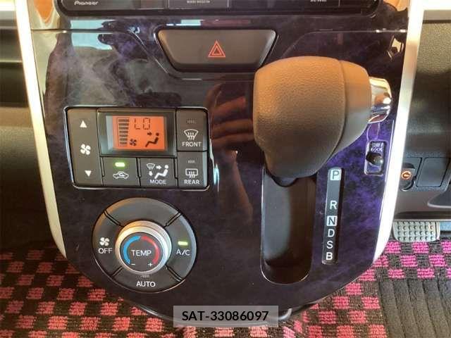 Daihatsu TANTO CUSTOM 2018-01 8686765-9