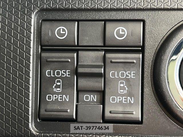 Daihatsu TANTO CUSTOM 2023-10 8686755-3