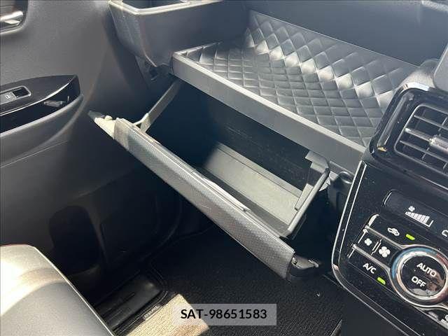Daihatsu TANTO CUSTOM 2021-02 8782327-19