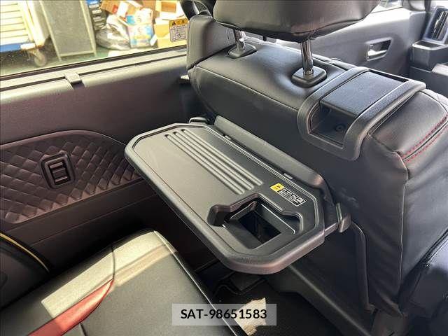 Daihatsu TANTO CUSTOM 2021-02 8782327-28