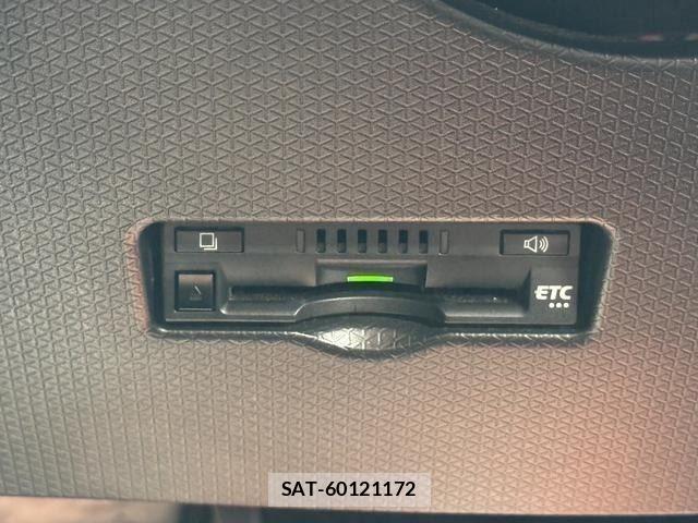 Daihatsu TANTO CUSTOM 2022-09 8782321-28