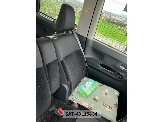 Daihatsu TANTO CUSTOM 2013-10 8832031-13